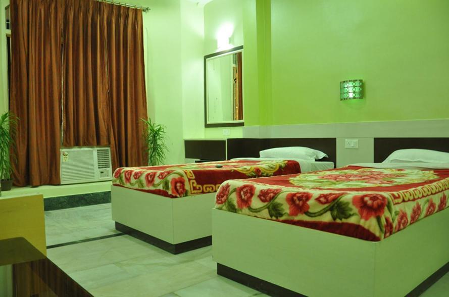 Hotel Kiran Palace Βαρανάσι Εξωτερικό φωτογραφία